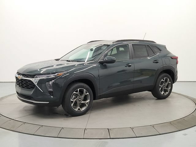 New 2026 Chevrolet Trax LT w/ LT Convenience Package FWD image 3