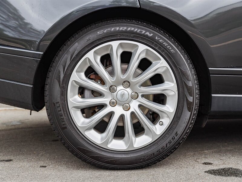 Used 2020 Land Rover Range Rover HSE AWD/4WD image 14