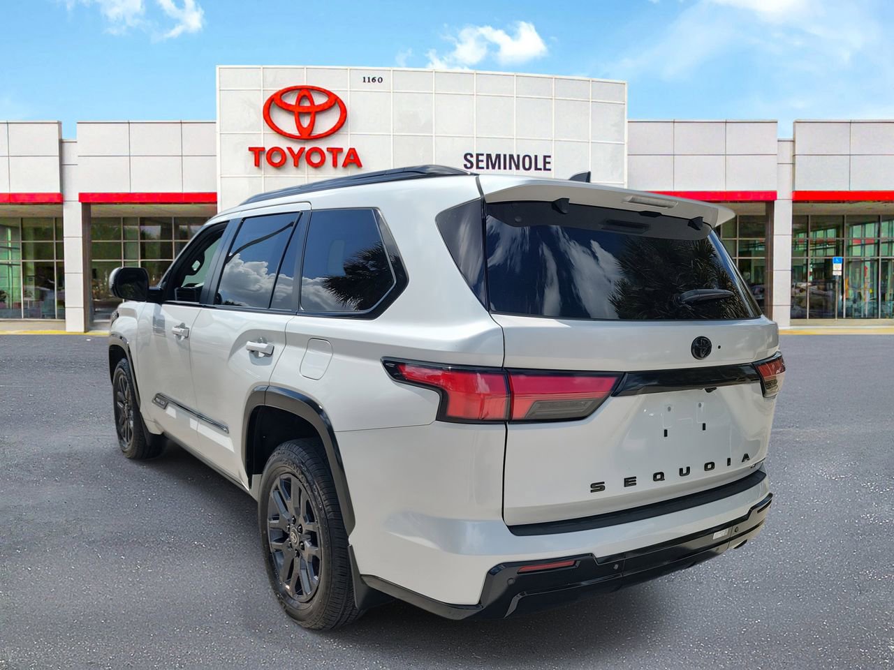 Used 2026 Toyota Sequoia Platinum image 4