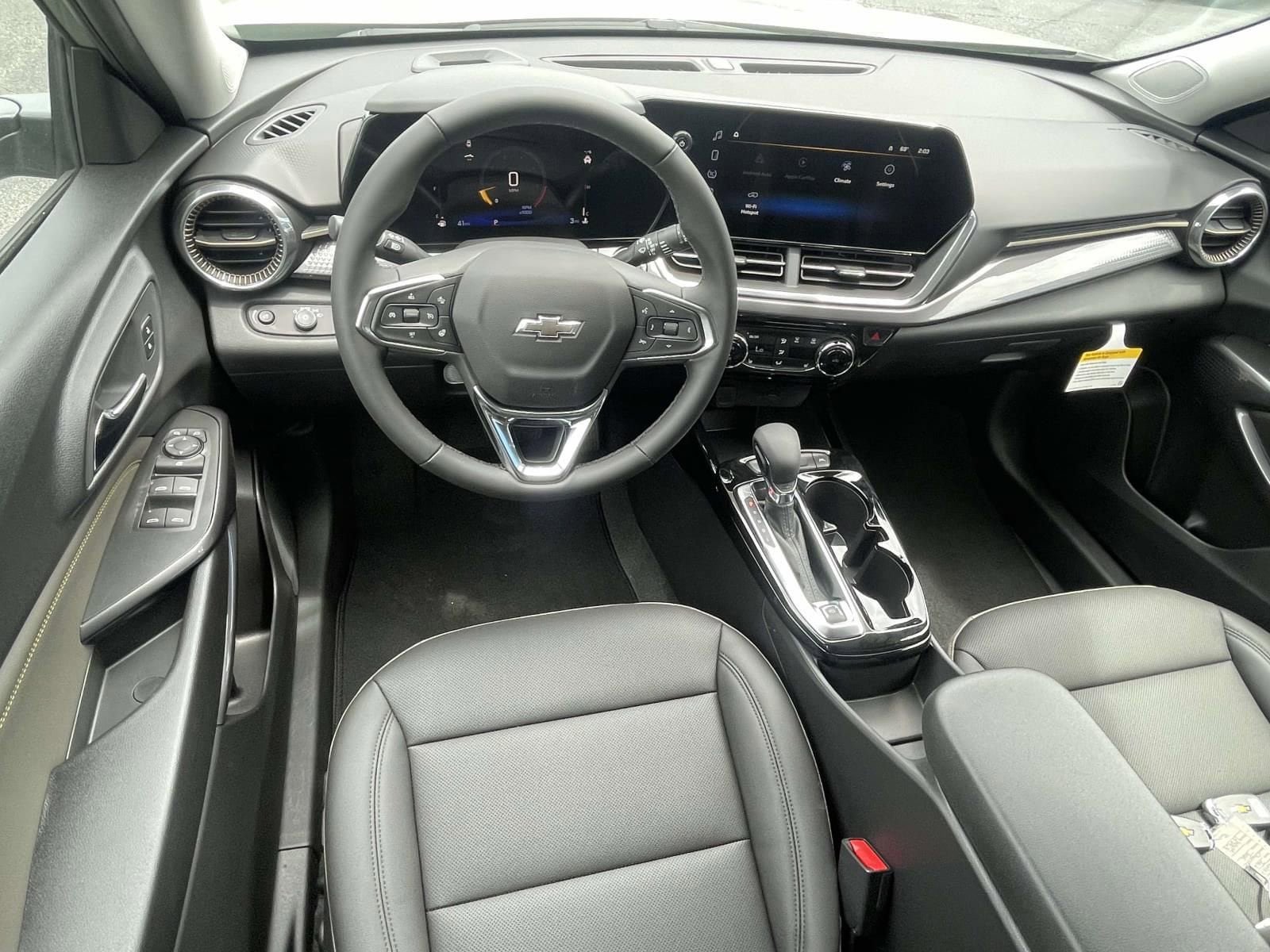 New 2026 Chevrolet Trax ACTIV w/ Driver Confidence Package FWD image 11
