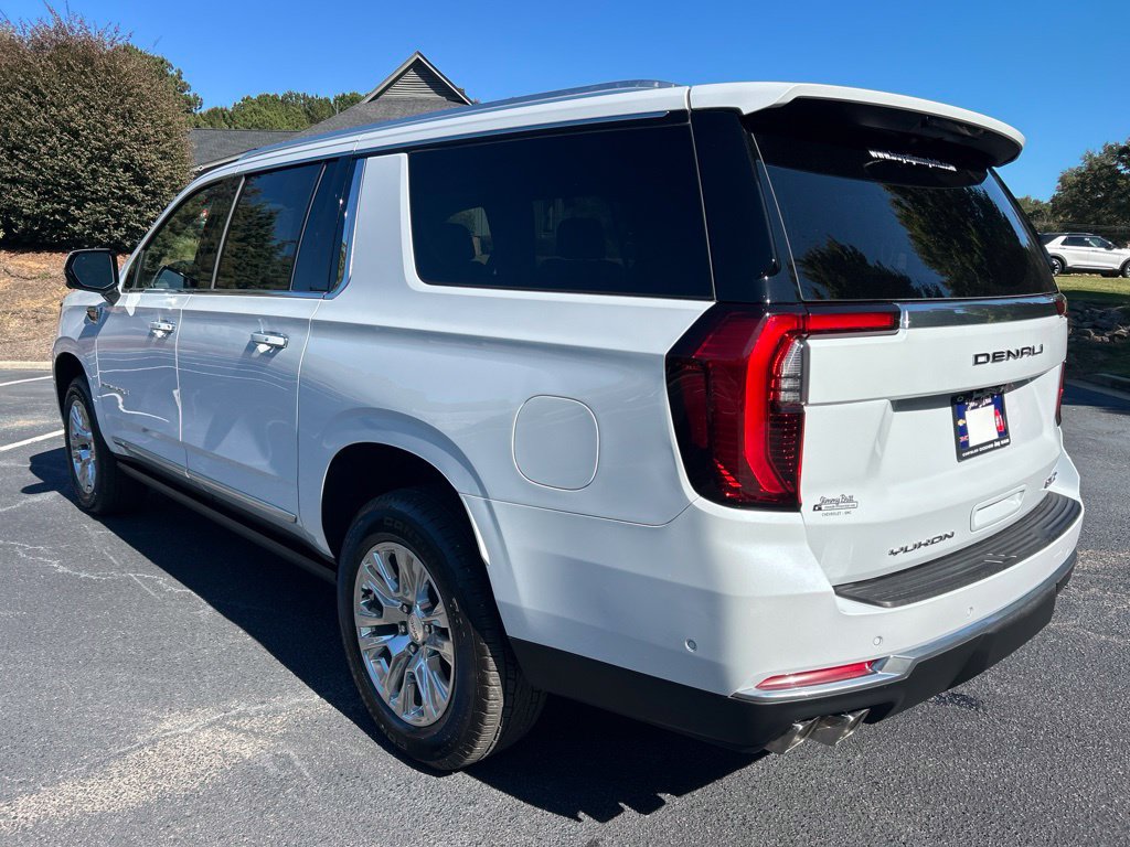 Used 2026 GMC Yukon XL Denali w/ Sun & Power Step Package AWD/4WD image 20