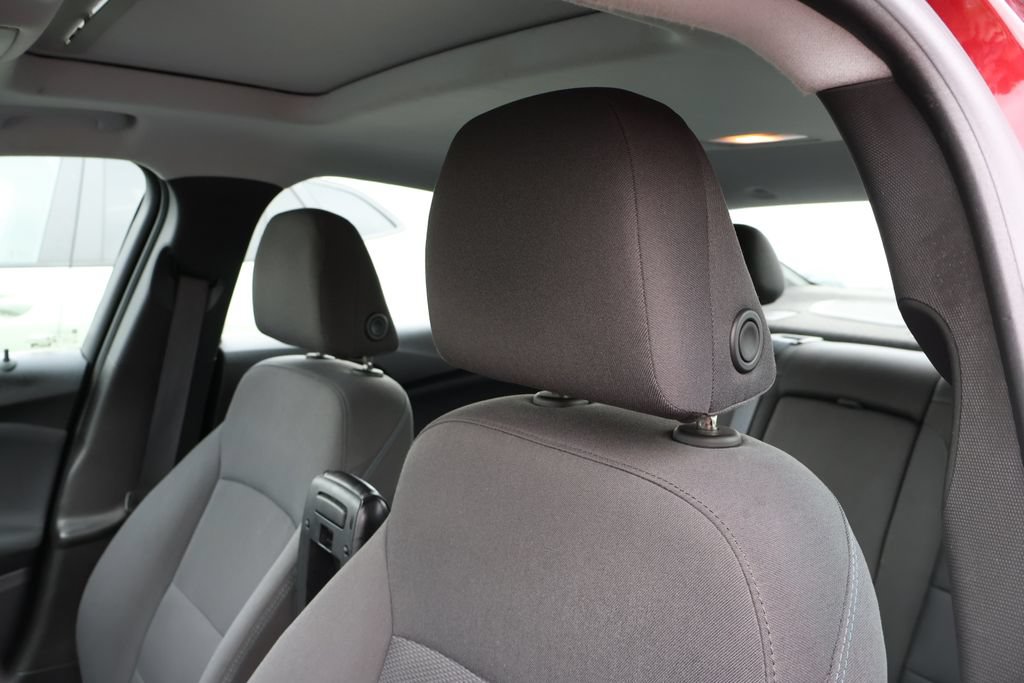 Used 2019 Chevrolet Cruze LT w/ Sun And Sound Package FWD image 11