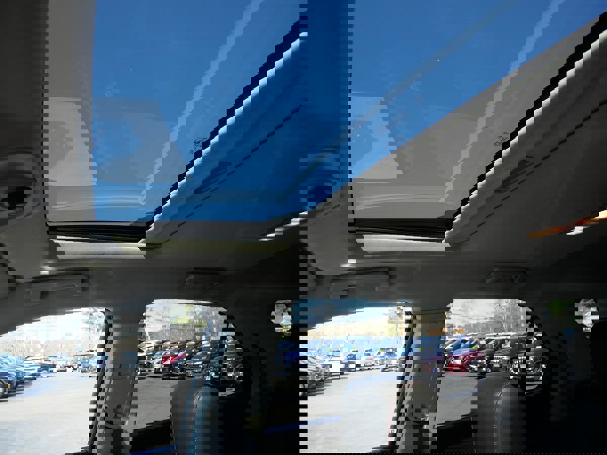 Used 2015 Chevrolet Equinox LTZ AWD/4WD image 11