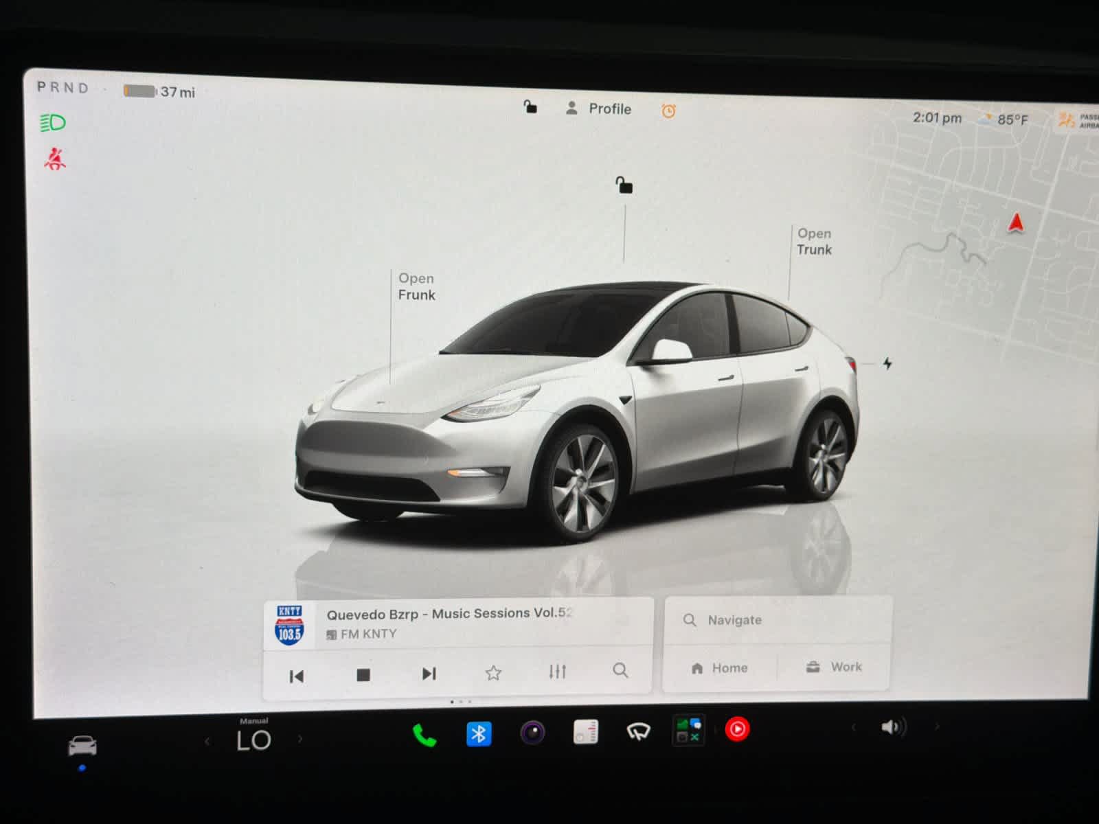 Used 2022 Tesla Model Y Long Range AWD/4WD image 32