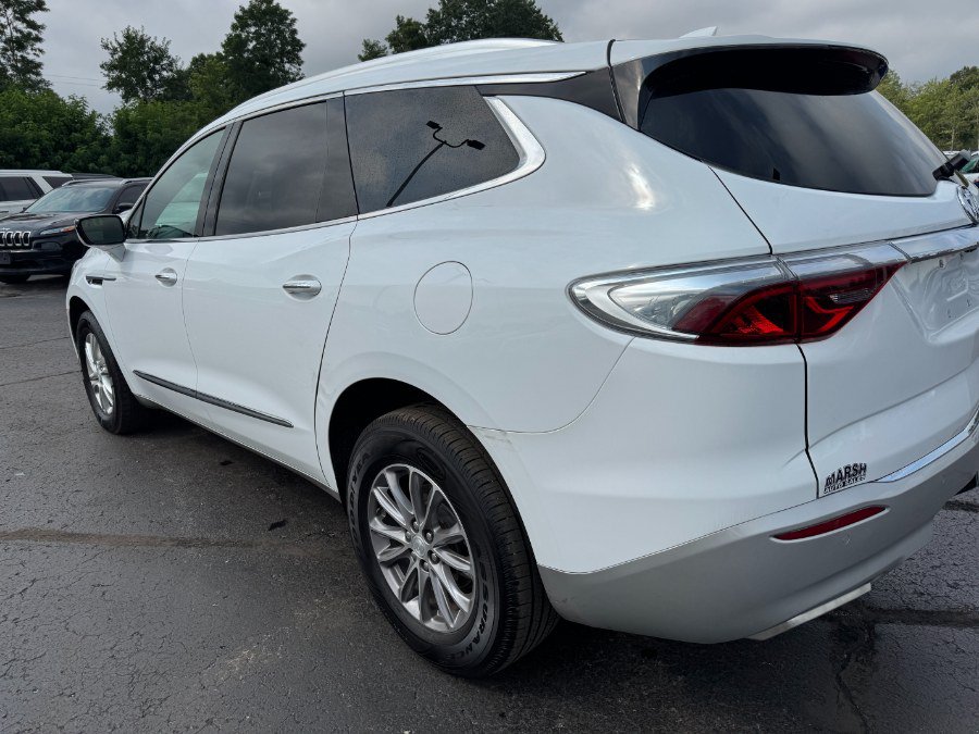Used 2022 Buick Enclave Essence FWD image 10