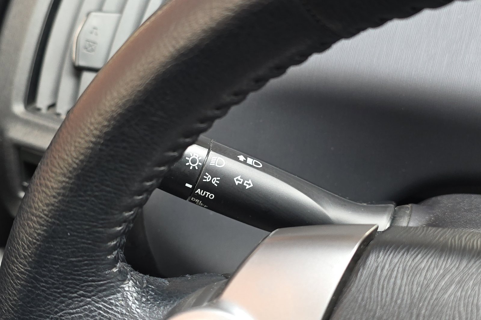 Used 2017 Toyota Prius V Four image 33