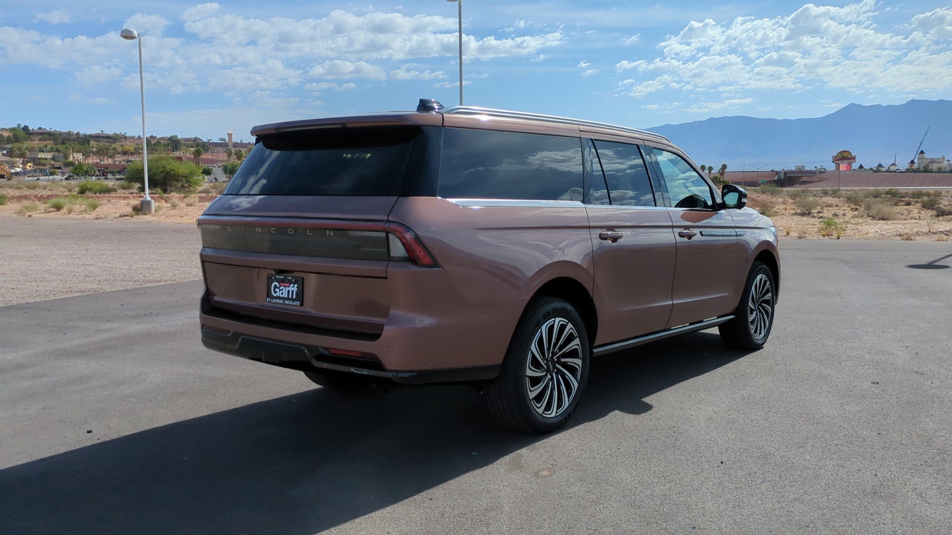 Used 2025 Lincoln Navigator L Black Label AWD/4WD image 3