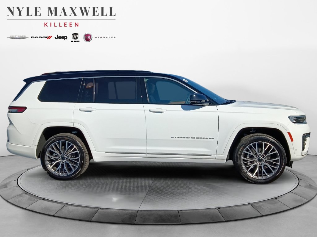 New 2027 Jeep Grand Cherokee L Summit w/ Advanced Protech Group IV AWD/4WD image 17
