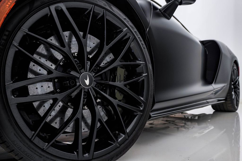 Used 2023 McLaren GT RWD image 5