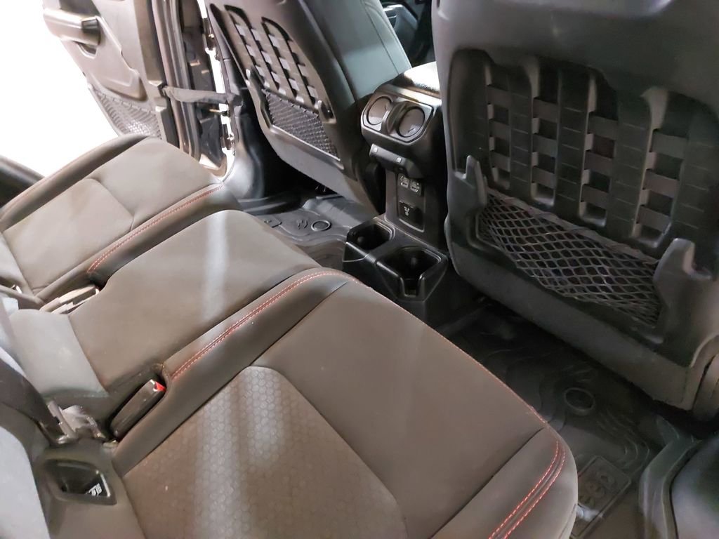 Used 2020 Jeep Gladiator Rubicon w/ Trailer Tow Package image 11