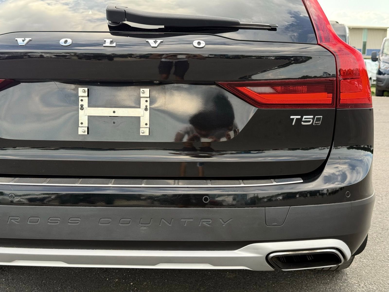 Used 2018 Volvo V90 T5 Cross Country w/ Convenience Package image 15