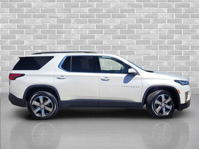 Certified 2023 Chevrolet Traverse LT w/ LT Premium Package AWD/4WD image 4