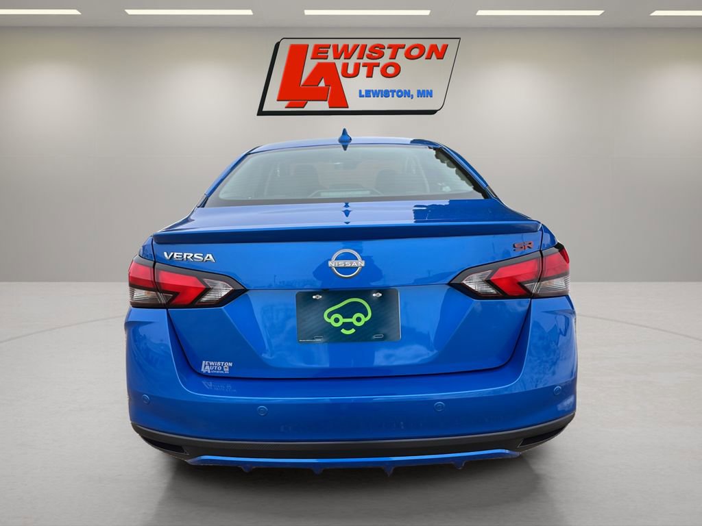 Used 2024 Nissan Versa SR image 12