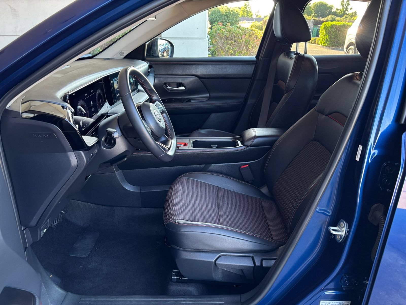 Used 2026 Nissan Kicks SR AWD/4WD image 26