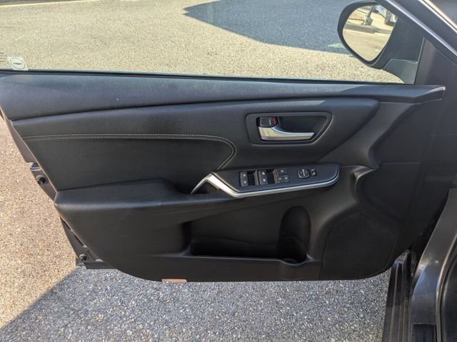Used 2015 Toyota Camry XLE FWD image 27