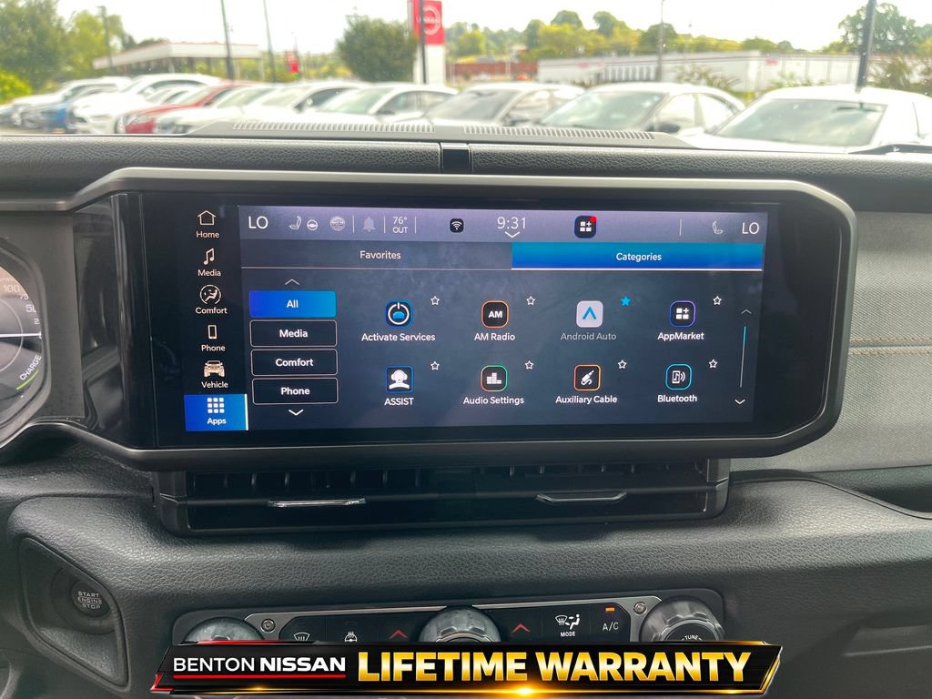 Used 2024 Jeep Wrangler Unlimited w/ Convenience Group AWD/4WD image 17
