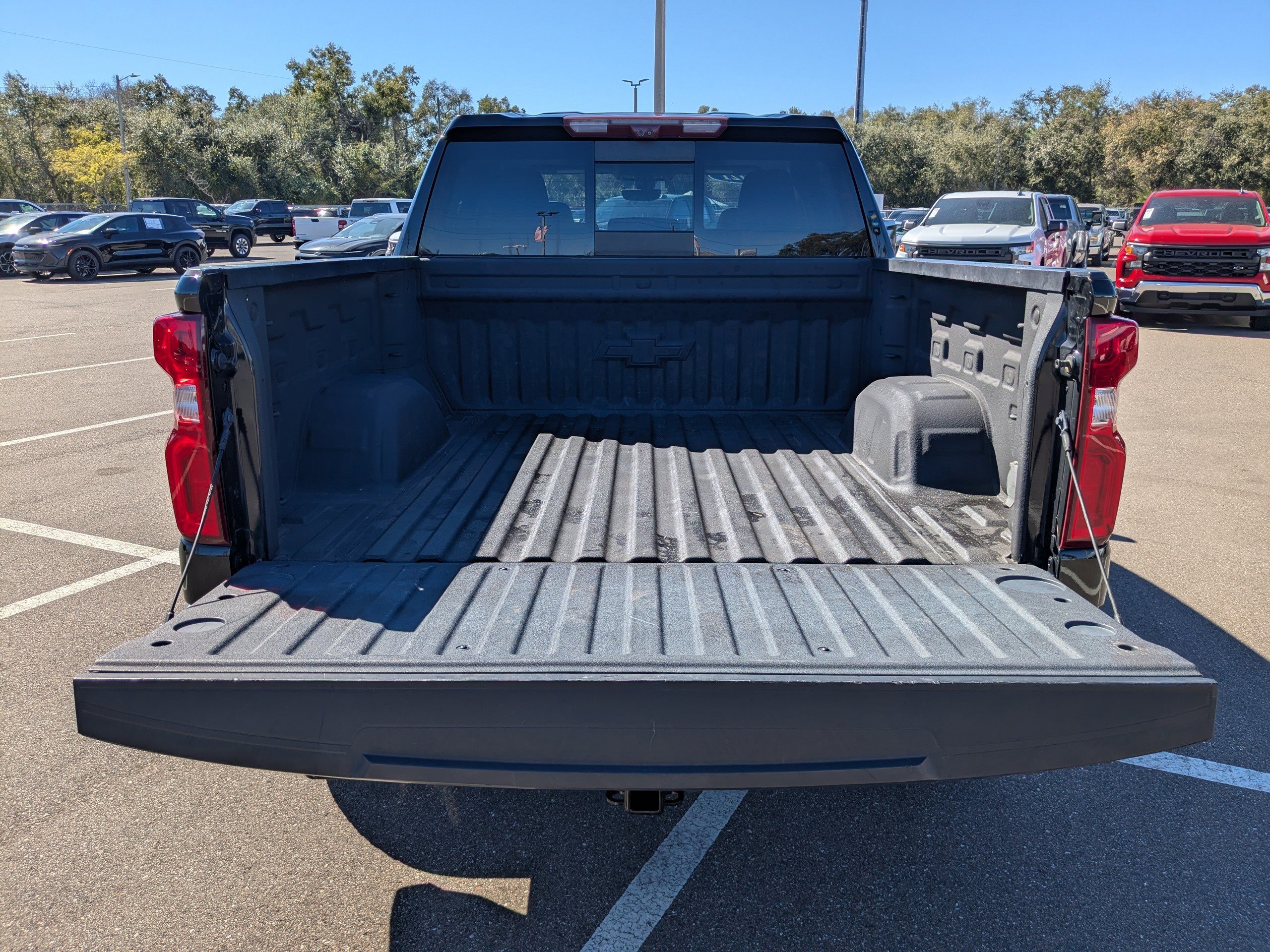 Used 2021 Chevrolet Silverado 1500 LTZ w/ LTZ Premium Package image 12