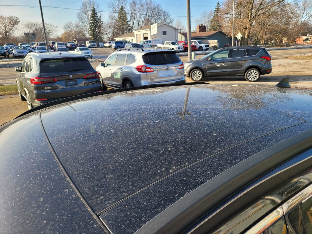 Used 2021 Ford Escape Titanium image 16