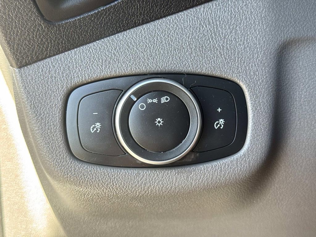 Certified 2019 Ford Transit Connect XL image 16