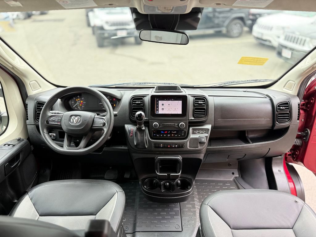 Used 2022 RAM ProMaster 2500 w/ Driver Convenience Group FWD image 7