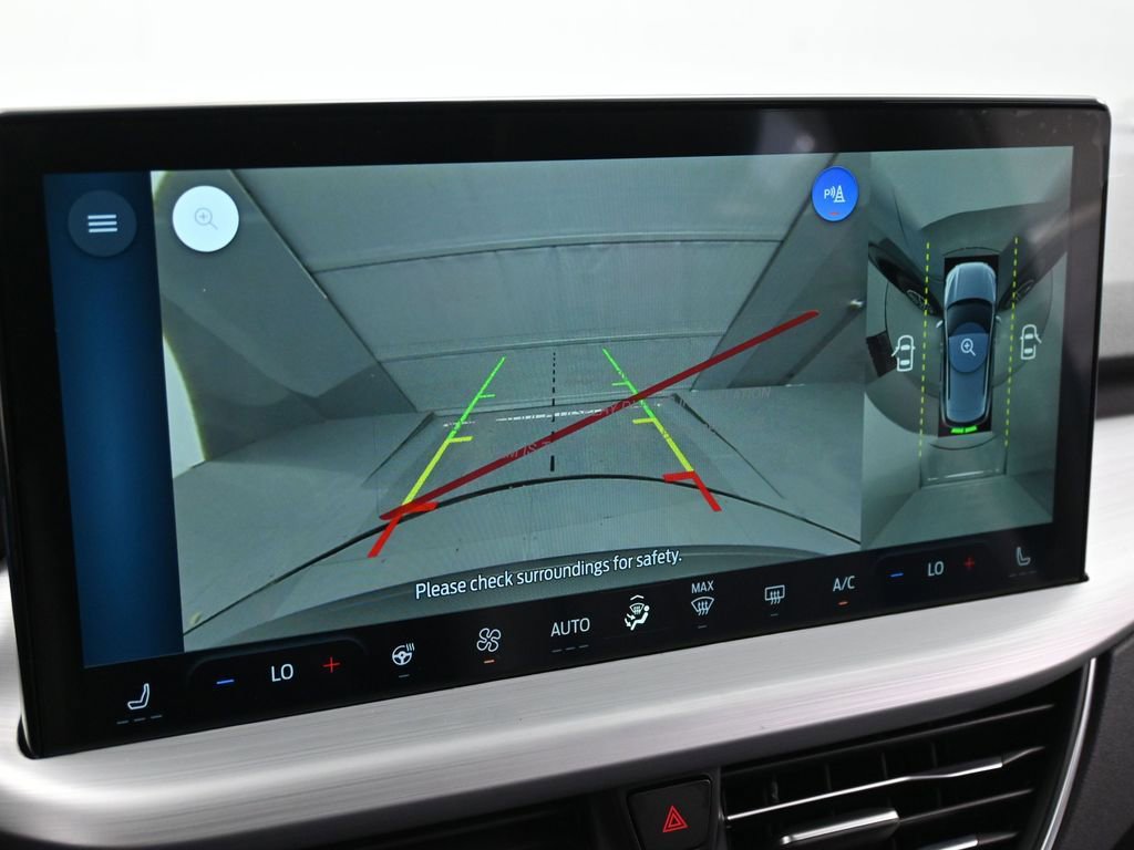 New 2025 Ford Escape SE w/ PHEV Premium Package image 18