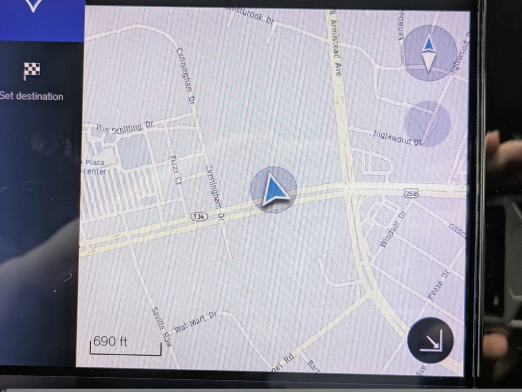 Used 2020 Volvo XC40 T4 Momentum w/ Protection Package Premier image 21