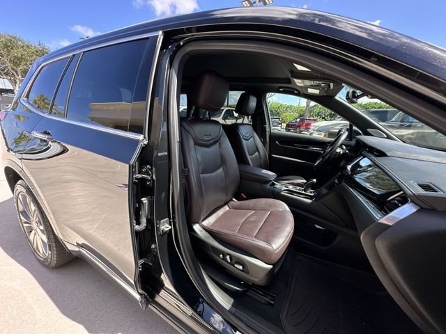 Used 2023 Cadillac XT6 Premium Luxury FWD image 33