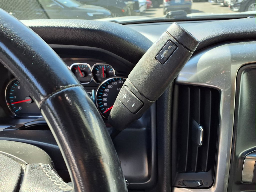 Used 2018 Chevrolet Silverado 1500 LT w/ All Star Edition RWD image 11