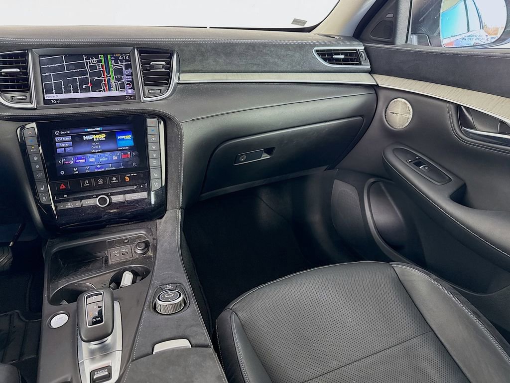 Used 2023 INFINITI QX50 Sensory image 25