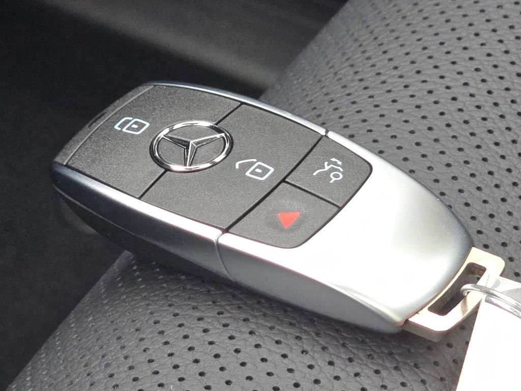 New 2026 Mercedes-Benz GLE 350 4MATIC image 40
