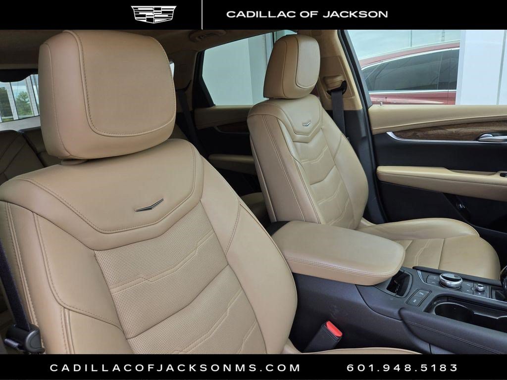 Certified 2023 Cadillac XT5 Premium Luxury w/ Platinum Package AWD/4WD image 22