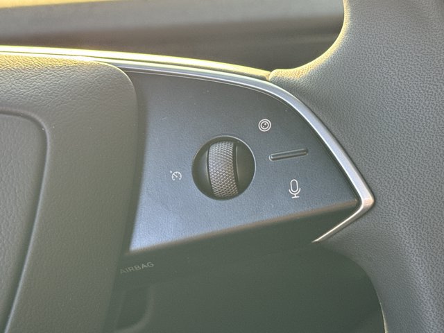 Used 2026 Tesla Model Y 2WD image 30