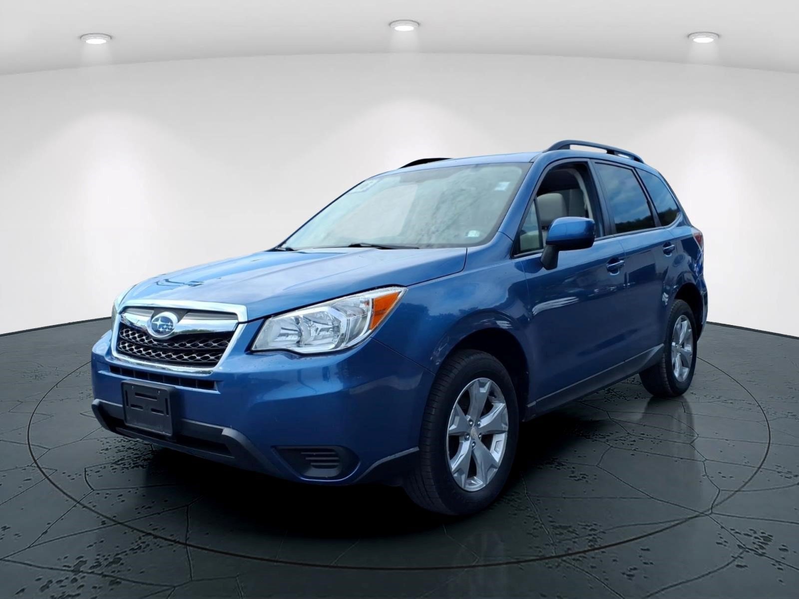 Used 2016 Subaru Forester 2.5i Premium w/ All-Weather Package AWD/4WD image 7