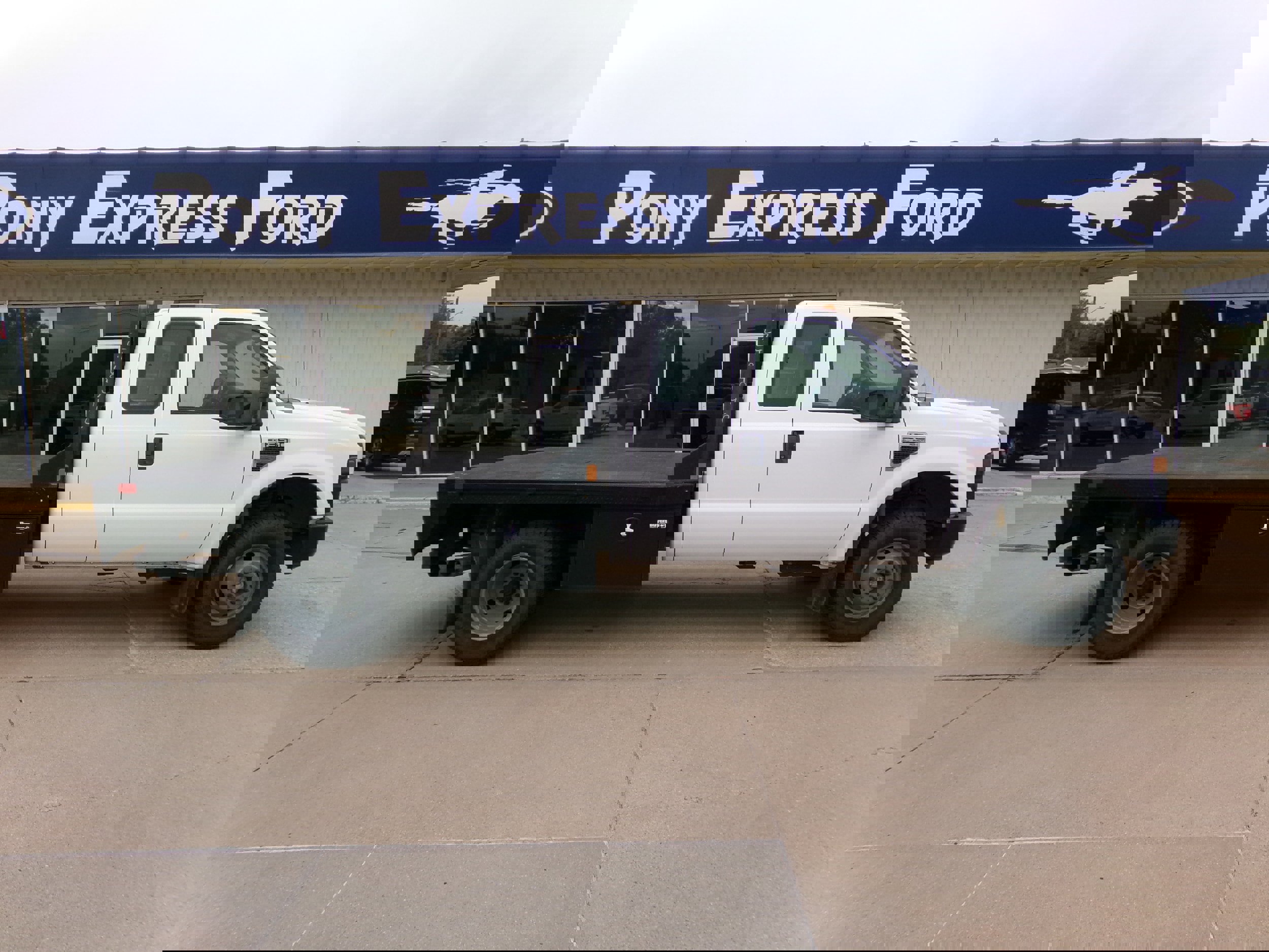 Used 2008 Ford F350 Dieat 162 image 2