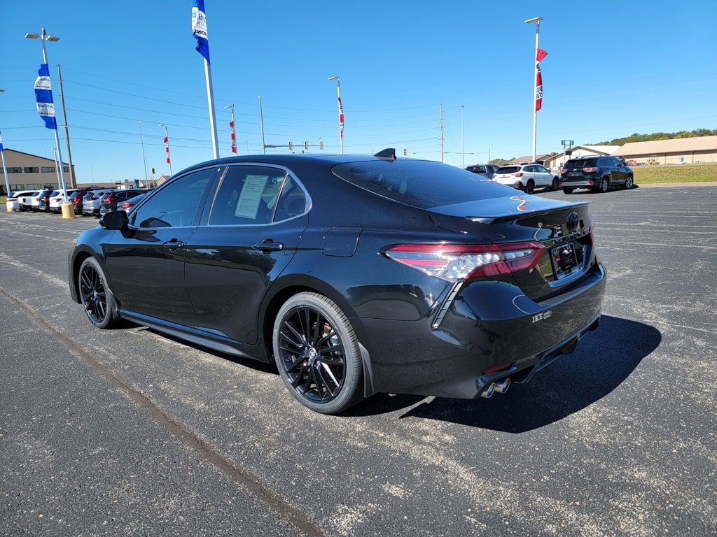 Used 2023 Toyota Camry XSE image 18