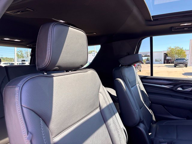 Used 2021 GMC Yukon Denali w/ Denali Premium Package AWD/4WD image 41