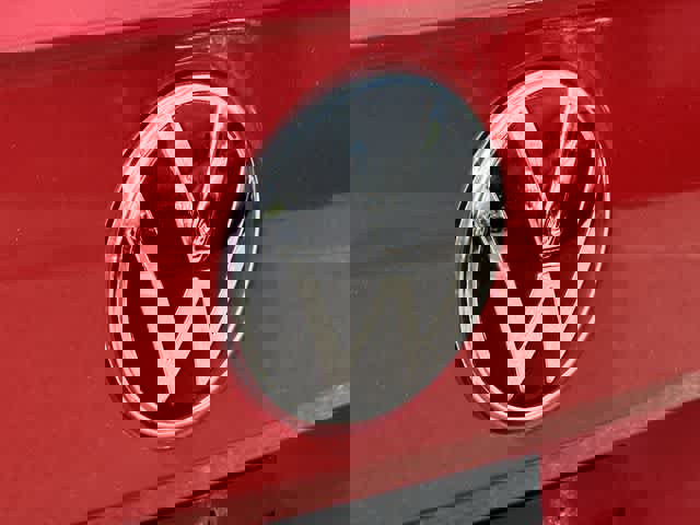 Used 2023 Volkswagen Taos SE image 18