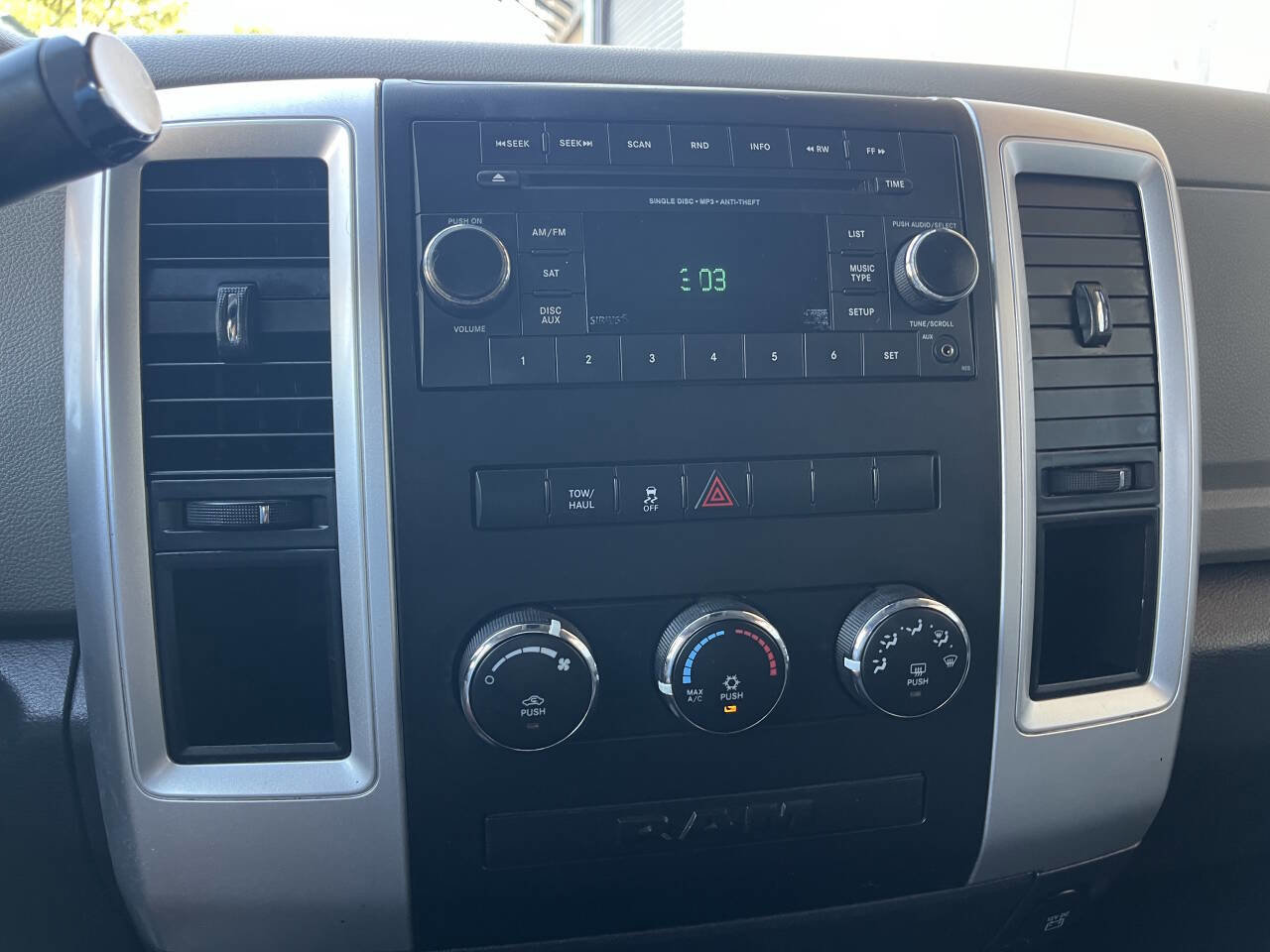 Used 2012 RAM 1500 Classic SLT image 23