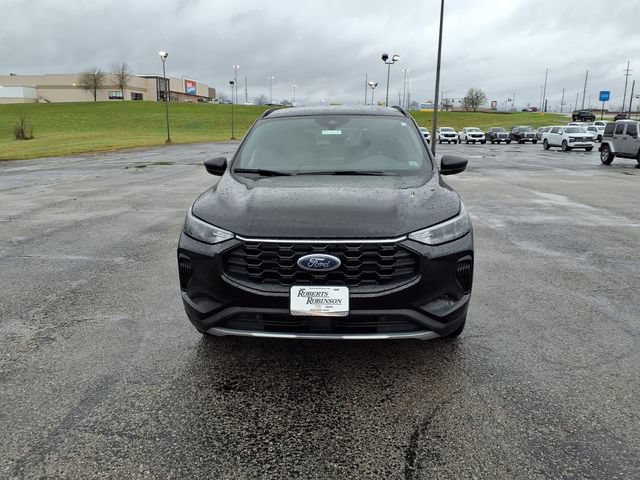 Used 2025 Ford Escape ST-Line AWD/4WD image 2