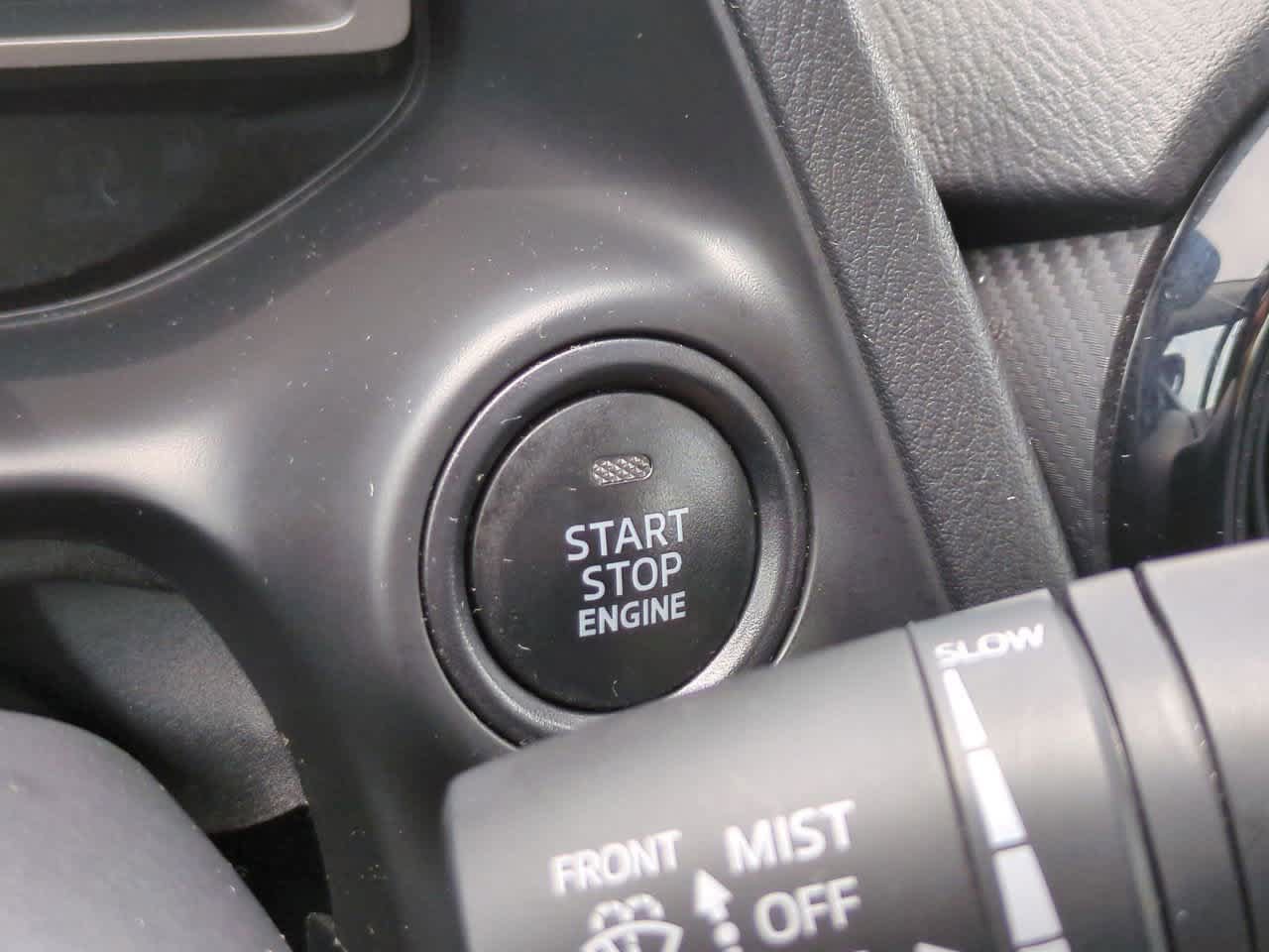 Certified 2019 Toyota Yaris L FWD image 25