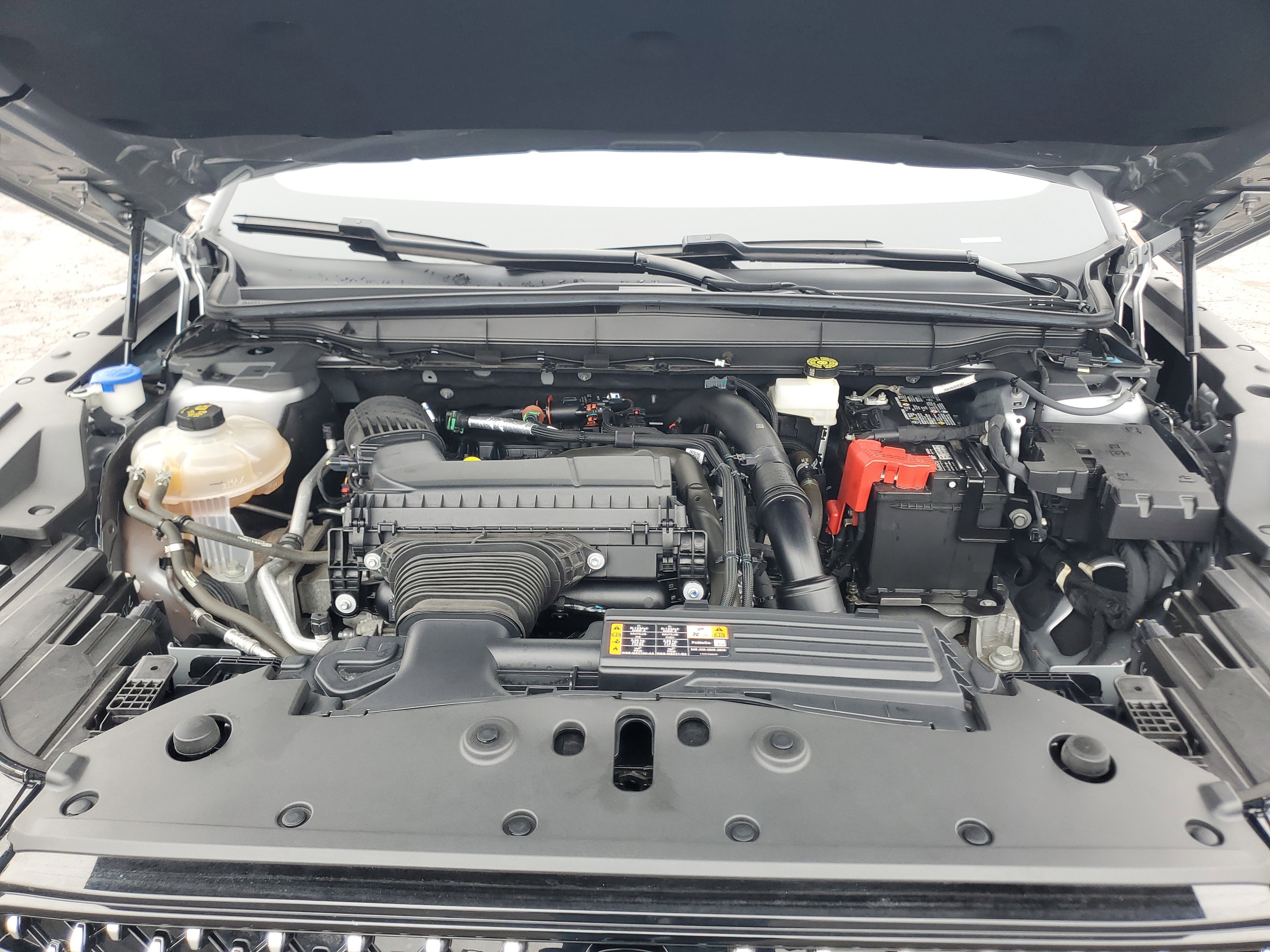 Used 2024 Lincoln Nautilus Reserve w/ Equipment Group 202A image 8