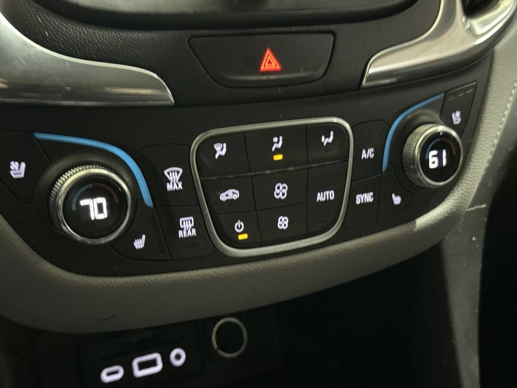 Used 2020 Chevrolet Equinox Premier AWD/4WD image 16