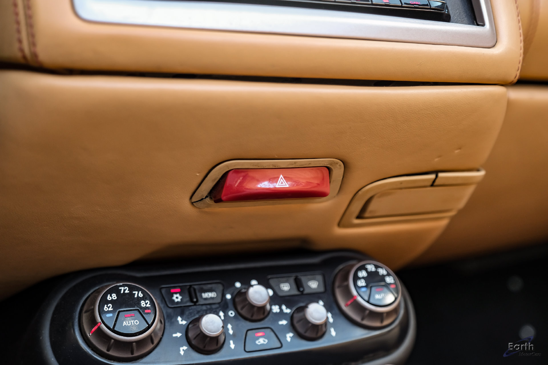 Used 2014 Ferrari California RWD image 74