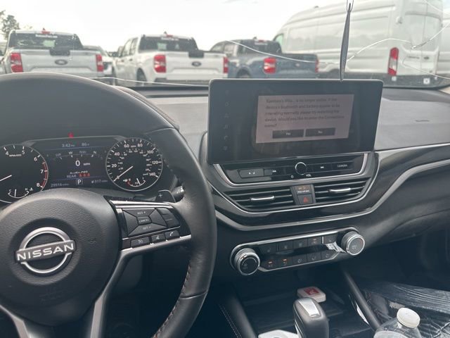 Used 2024 Nissan Altima 2.5 SR w/ SR Premium Package image 9