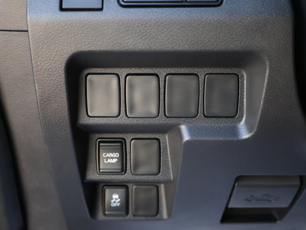 Used 2022 Nissan Frontier SV RWD image 40