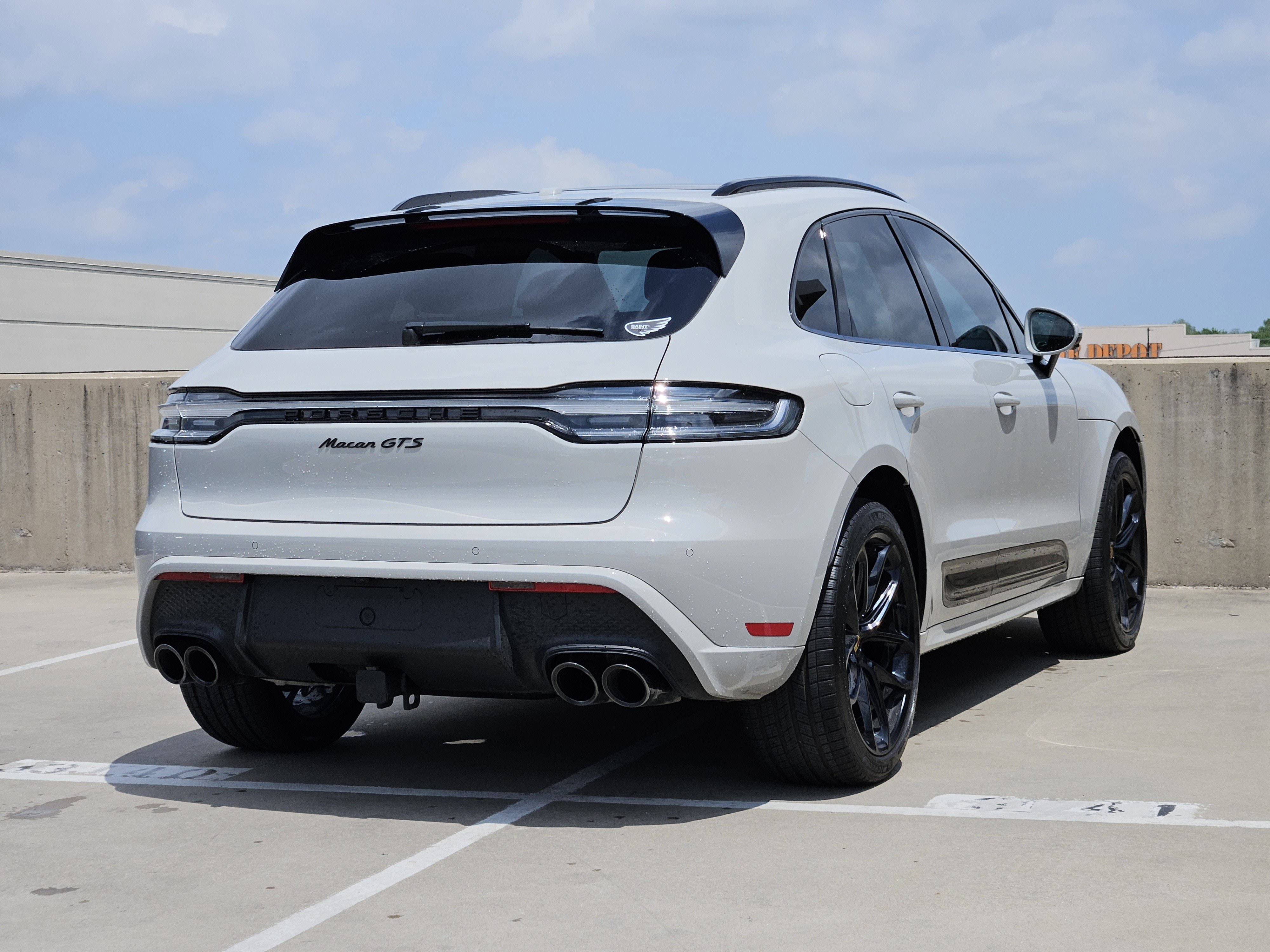 Certified 2026 Porsche Macan GTS image 8