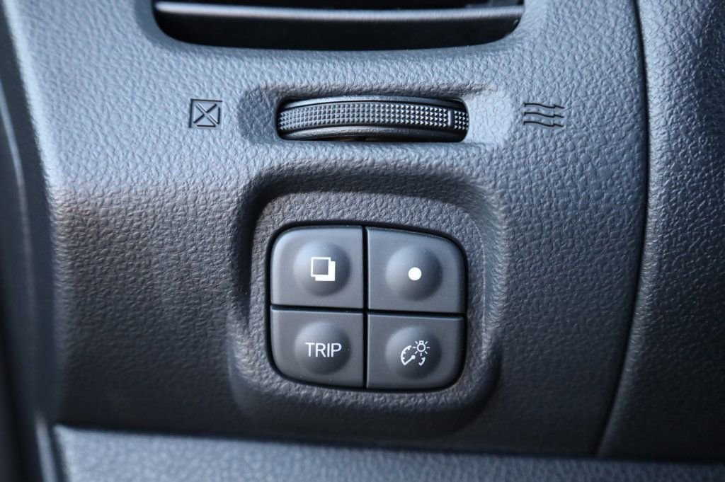 Used 2017 Nissan Leaf S w/ Charge Package image 34