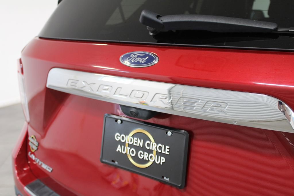 Used 2024 Ford Explorer Limited image 13