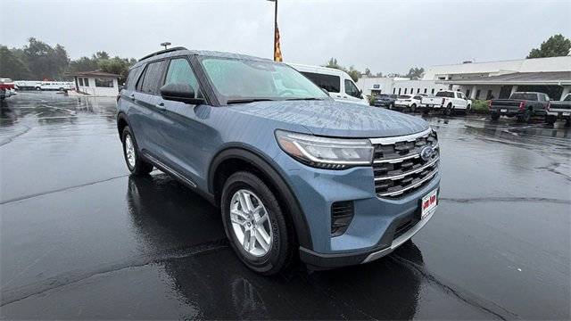 New 2025 Ford Explorer Active image 2