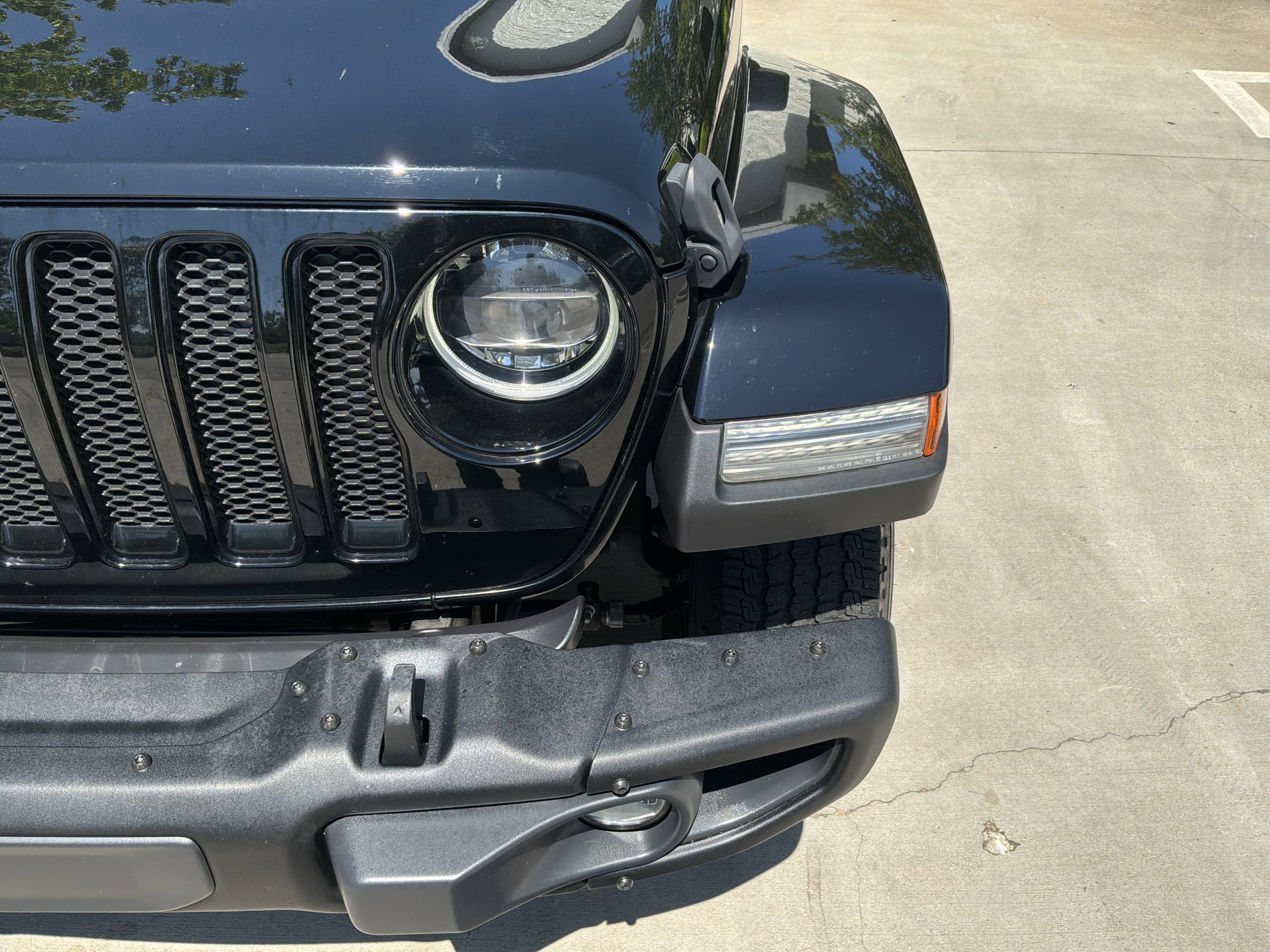 Used 2023 Jeep Wrangler Sport AWD/4WD image 6